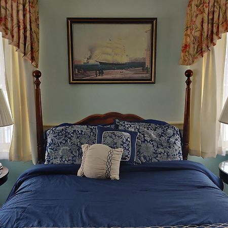 Montague Inn Bed & Breakfast Saginaw Exteriör bild