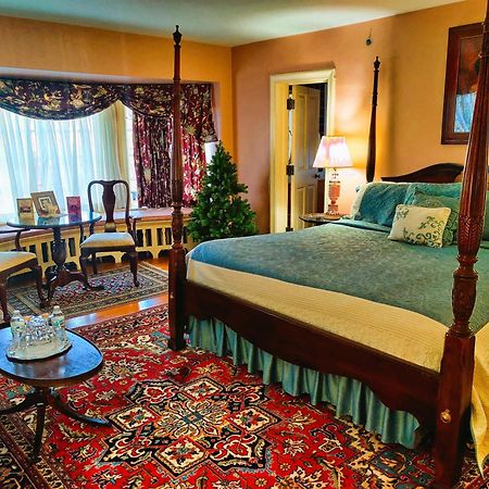 Montague Inn Bed & Breakfast Saginaw Exteriör bild