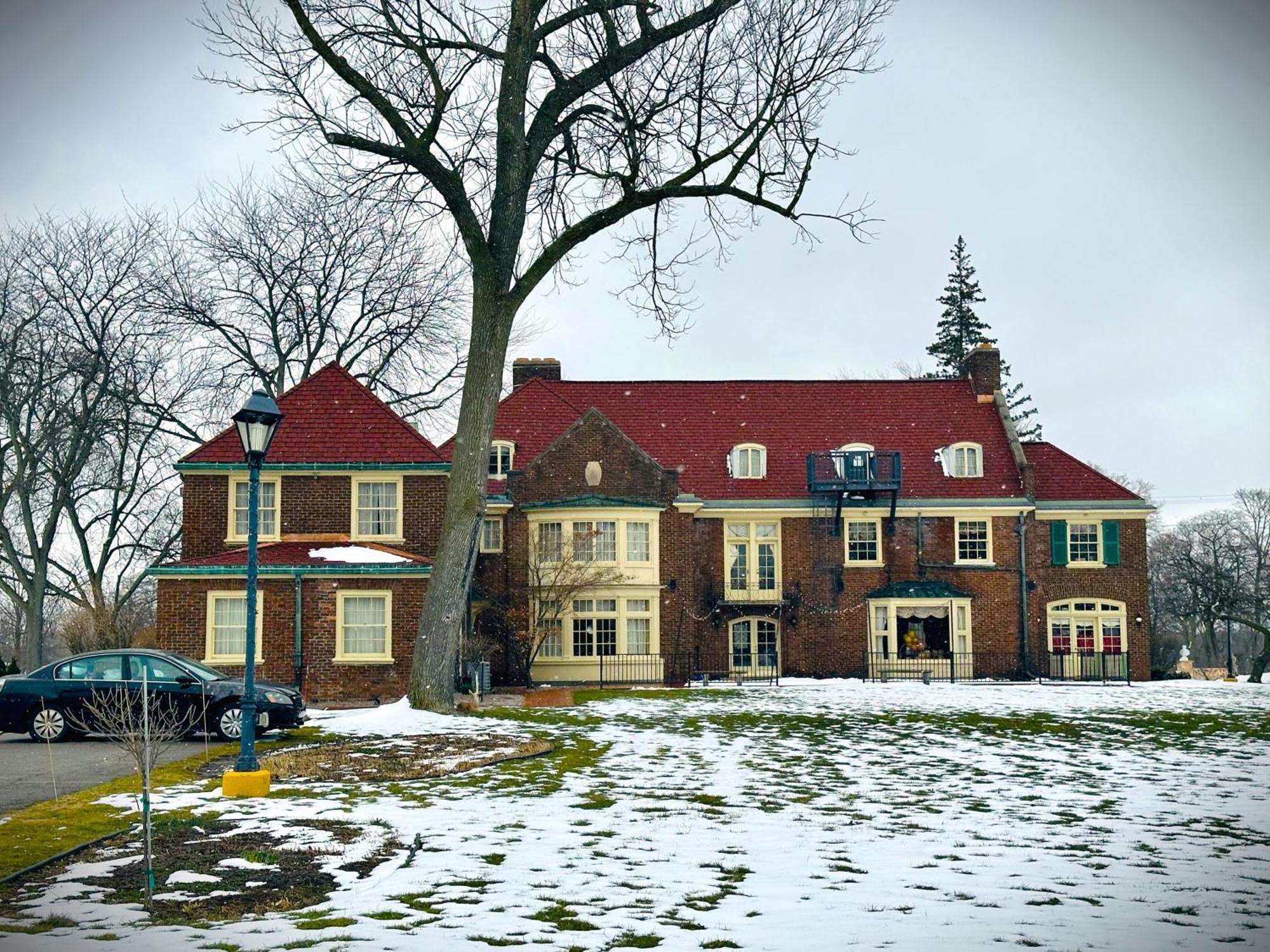 Montague Inn Bed & Breakfast Saginaw Exteriör bild