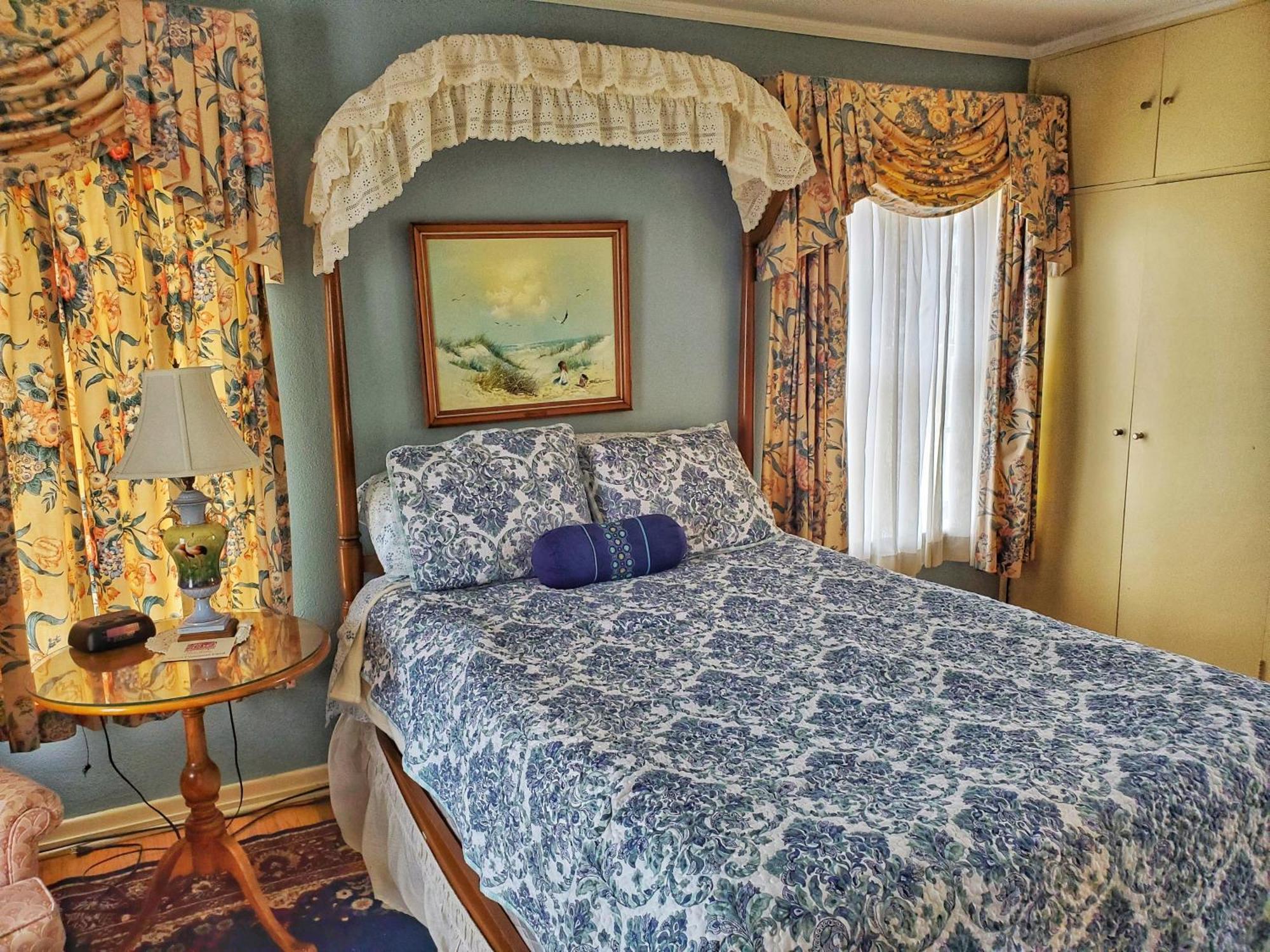Montague Inn Bed & Breakfast Saginaw Exteriör bild