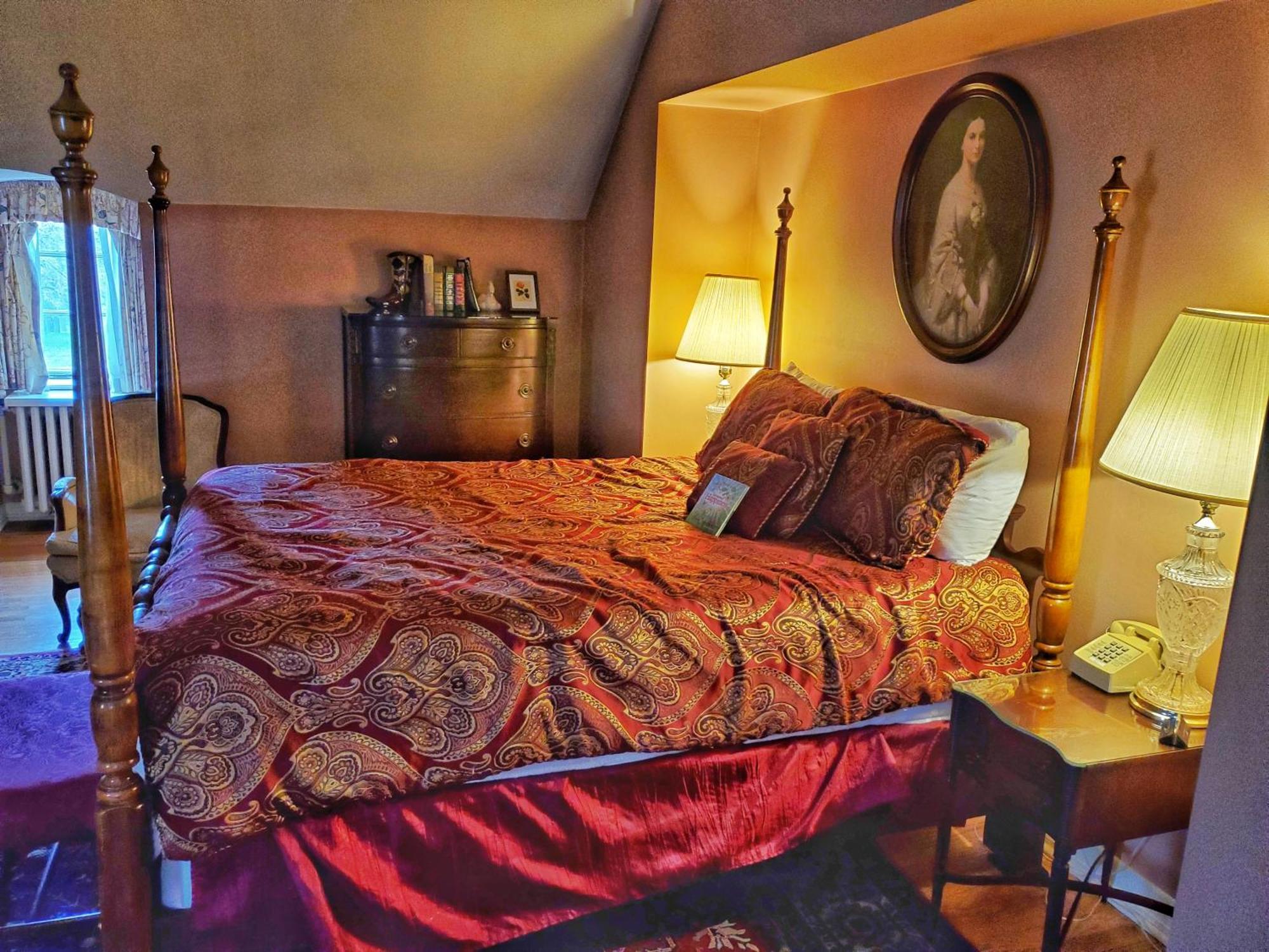 Montague Inn Bed & Breakfast Saginaw Exteriör bild